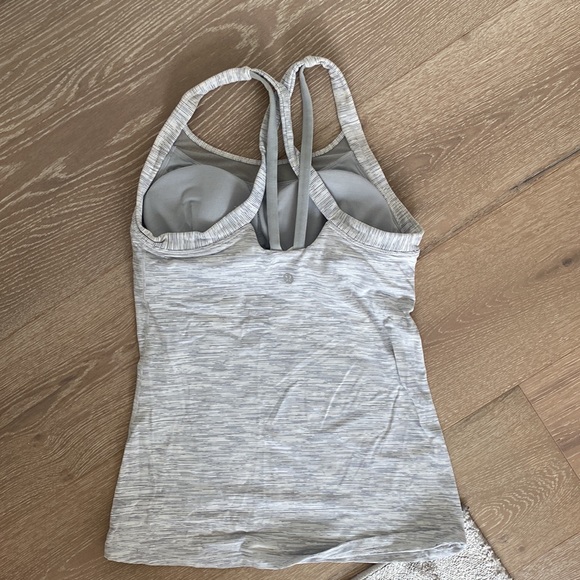 Lululemon VINTAGE Align Women’s Workout Top - Built in Bra - Mesh - Picture 2 of 2